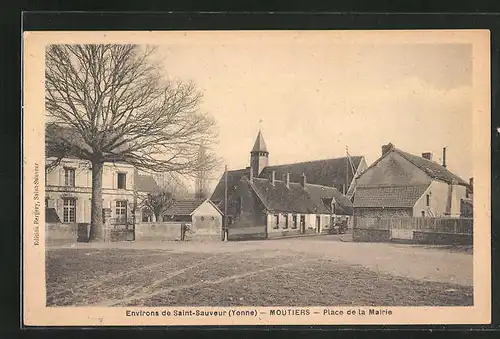 AK Moutiers, Place de la Mairie