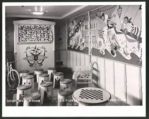 Fotografie Dampfer S.S. Flandre, Cabin Class Children's Playroom, Kasperle Theater, Grossformat 25 x 20cm