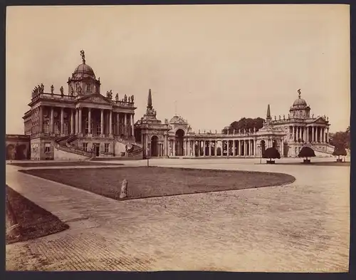 Fotografie unbekannter Fotograf, Ansicht Potsdam, Neues Palais im Park Sanssouci, Rückseitig Stempel: Albert Hautecoeur