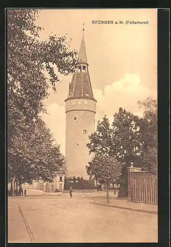 AK Kitzingen a. M., Strassenpartie am Falterturm