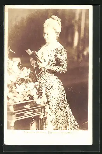 AK Kaiserin Auguste Victoria Königin von Preussen mit Buch
