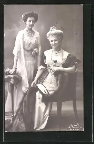 AK Victoria Louise Herzogin von Braunschweig mit Kaiserin Auguste Victoria