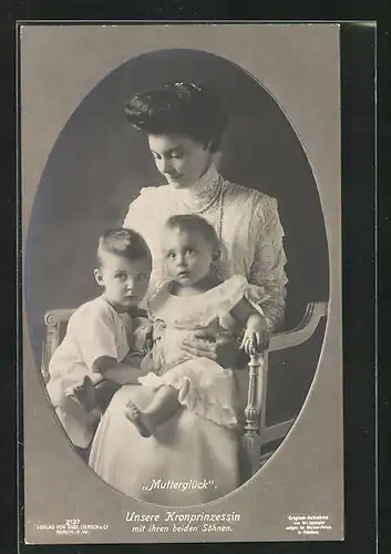 AK Mutterglück, Kronprinzessin Cecilie mit ihren beiden Söhnen