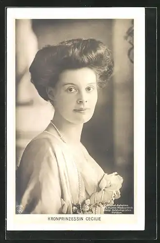 AK Kronprinzessin Cecilie im Portrait