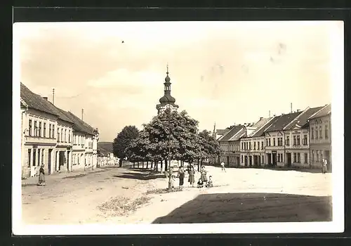 AK Tschernoschin, Kirchplatz