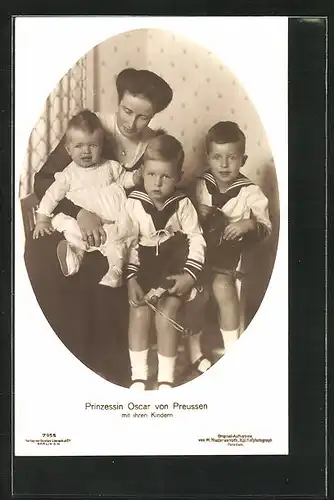 AK Prinzessin Oskar von Preussen mit ihren Kindern