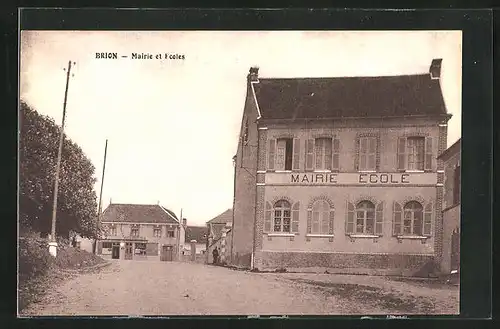 AK Brion, Mairie et Ecoles