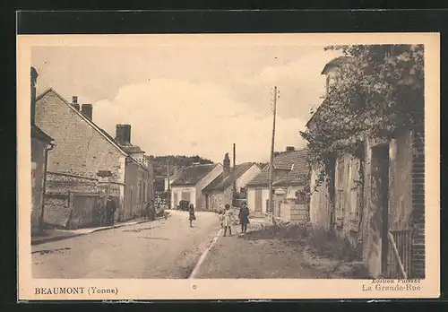 AK Beaumont, La Grande-Rue