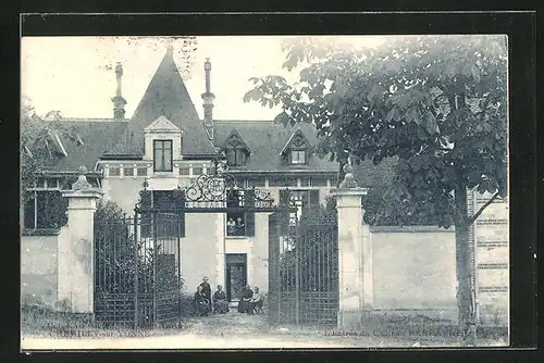 AK Chemilly-sur-Yonne, Entrée du Chateau Le Barreau