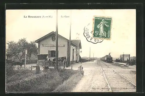 AK La Houssaye, La Gare, Bahnhof