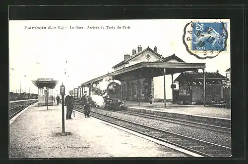 AK Flamboin, La Gare, Arrivée du Train de Paris, Bahnhof