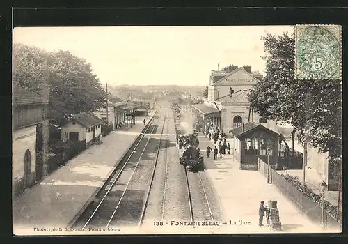 AK Fontainebleau, La Gare, Bahnhof