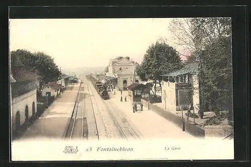 AK Fontainebleau, La Gare, Bahnhof