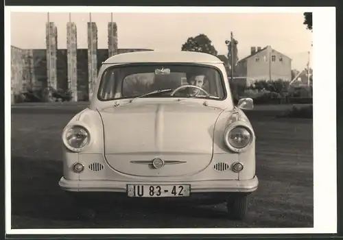 Fotografie Auto Sachsenring Trabant 600, PKW mit Kennzeichen: IU 83-42