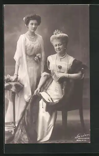 AK Kaiserin Auguste Victoria mit Prinzessin im Portrait