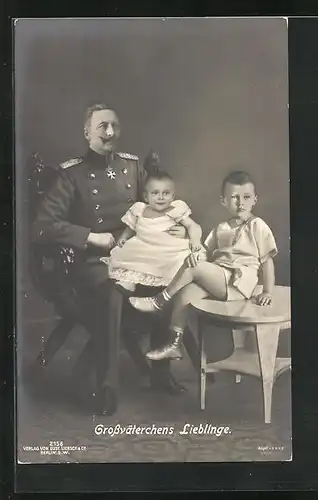 AK Kaiser Wilhelm II. mit seinen Enkeln