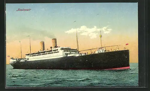 AK Passagierschiff Cincinnati in ruhiger See