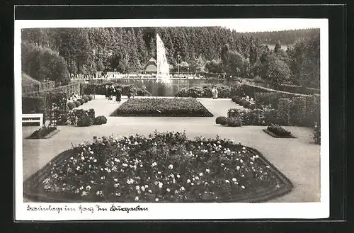 AK Braunlage / Harz, Kurgarten mit Teich und Fontäne