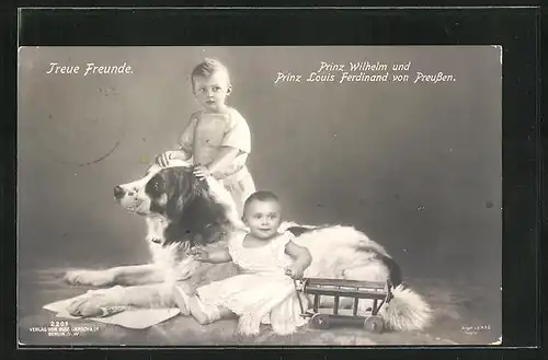 AK Prinz Wilhelm von Preussen und Prinz Louis Ferdinand von Preussen mit ihrem Hund