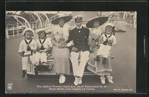 AK Kronprinzessin von Preussen mit ihren Söhnen Prinz Wilhelm, Prinz Louis Ferdinand und Prinz Hubertus