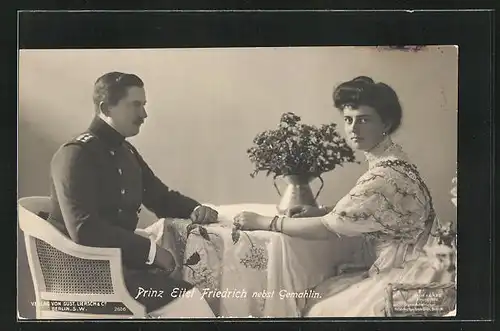 AK Prinz Eitel Friedrich von Preussen in Uniform mit seiner Gemahlin