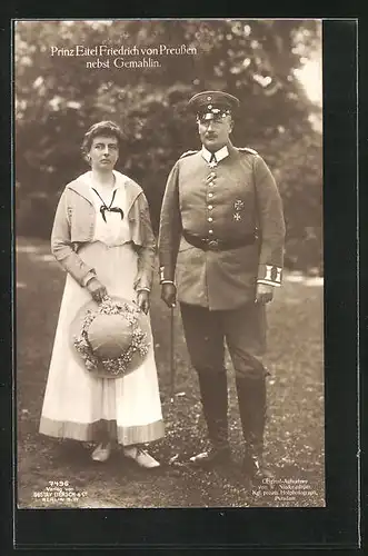 AK Prinz Eitel Friedrich von Preussen in Uniform nebst Gemahlin