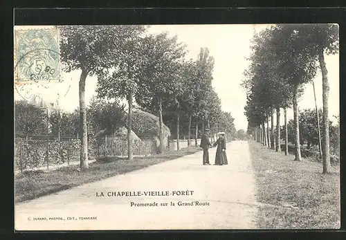 AK La Chapelle-Vieille-Foret, Promenade sur la Grand`Route