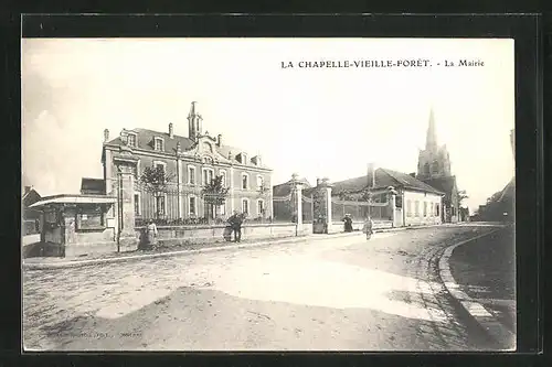 AK La Chapelle-Vieille-Foret, La Mairie