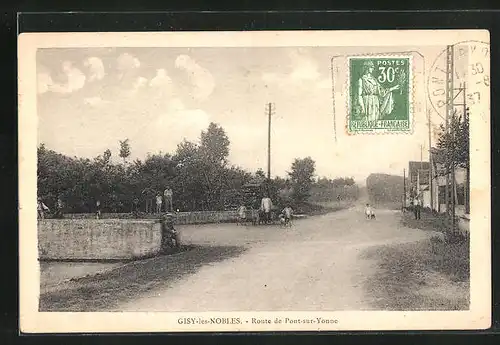 AK Gisy-les-Nobles, Route de Pont-sur-Yonne