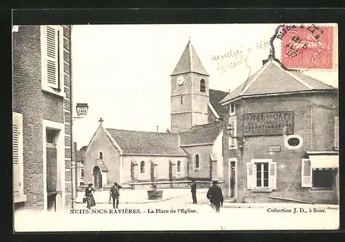 AK Nuits-sous-Ravières, La Place de l`Eglise