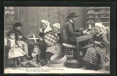 AK Bannalec, Tissage de Tamis et de Cribles dans une Famille, Teppichherstellung in der Bretagne
