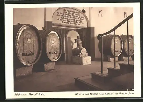 AK Henkellsfeld, Sektkellerei Henkell und Co., Blick in den Hauptkeller, altrömische Bacchusfigur