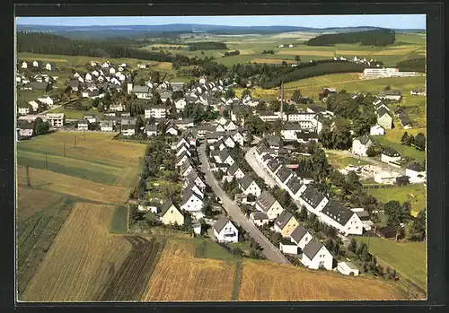AK Geroldsgrün /Frankenwald, Ortsansicht aus der Vogelschau, Fliegeraufnahme