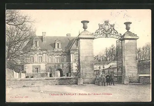 AK Tanlay, Entrée de l'Avant-Chateau