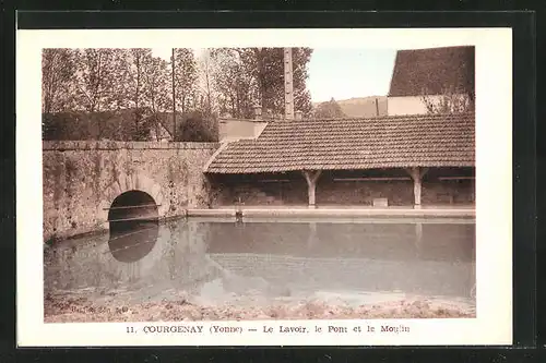 AK Courgenay, Le Lavoir, le Pont et le Moulin