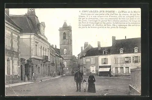 AK Coulanges-sur-Yonne, La Place de la Mairie