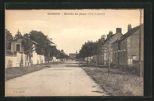 AK Bassou, Entrée du pays