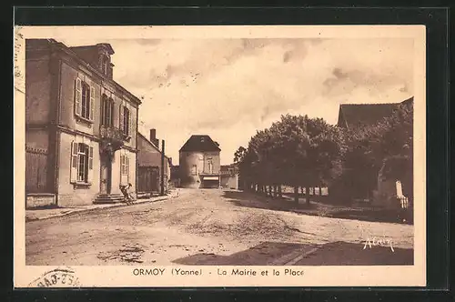 AK Ormoy, La Mairie et la Place