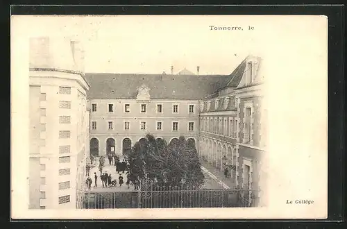 AK Tonnerre, Le College