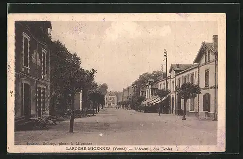 AK Laroche-Migennes, L`Avenue des Ecoles