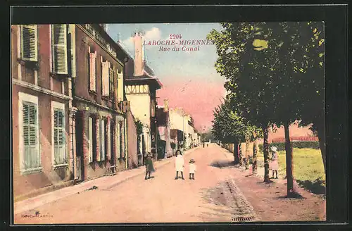 AK Laroche-Migennes, Enfants en Rue du Canal