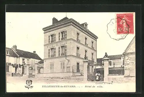 AK Villeneuve-la-Guyard, Hotel de Ville