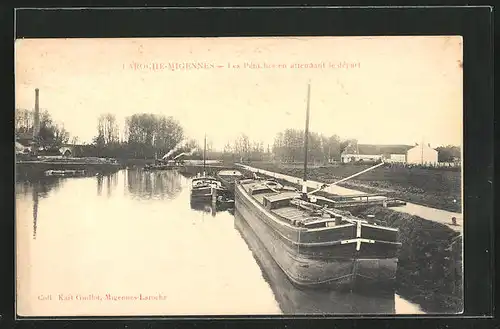 AK Laroche-Migennes, Les Peniches en attendant le depart