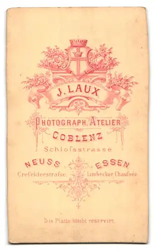 Fotografie J. Laux, Coblenz, Schlossstrasse, Brustportrait junge Dame in hübscher Kleidung