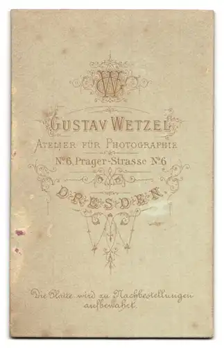 Fotografie Gustav Wetzel, Dresden, Prager-Strasse 6, Portrait junge Dame in hübscher Kleidung