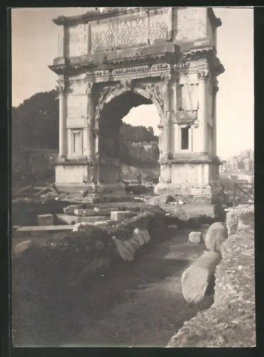 38 Fotografien unbekannter Fotograf, Ansicht Rom / Italien, Bärenführer, Ziegeuner, Trachten, Land & Leute, Stillleben u 6