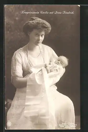 AK Kronprinzessin Cecilie mit Prinz Friedrich