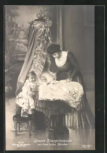 AK Kronprinzessin Cecilie mit ihren beiden Söhnen