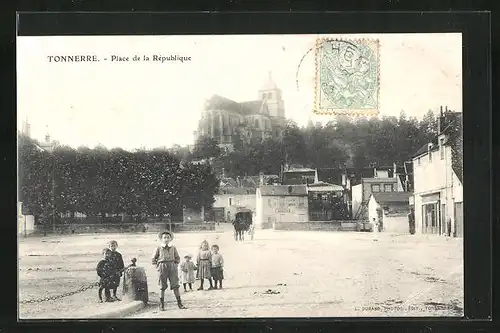 AK Tonnerre, Place de la République