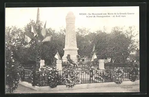 AK Etais, Le Monument aux Morts de la Grande Guerre le jour de l`Inauguration 1922